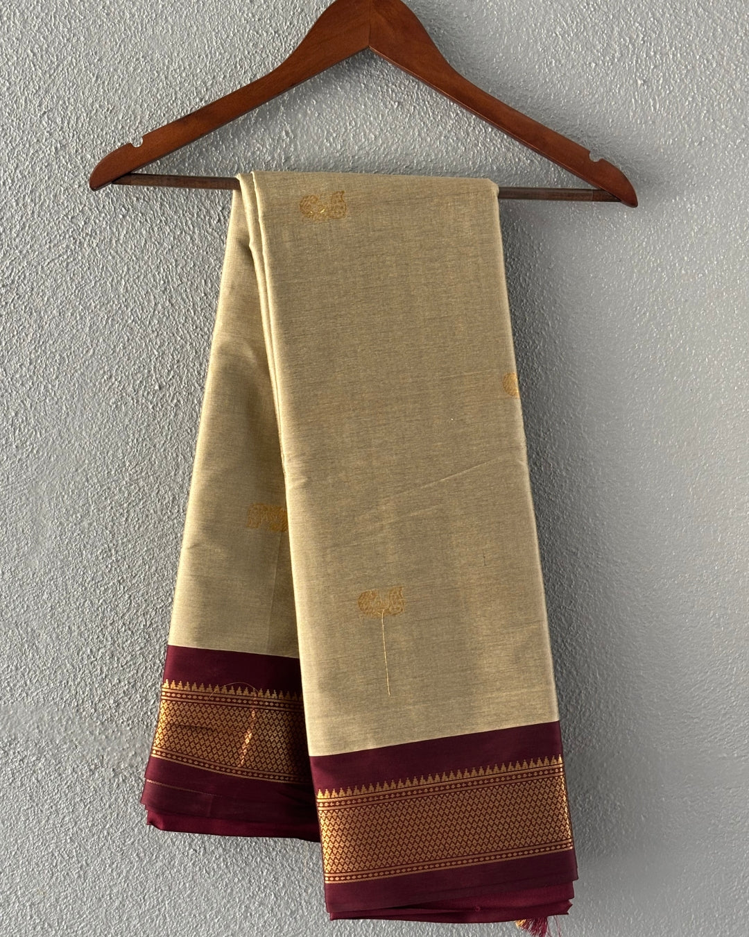 Traditional Kadiyal Paithani - Peacock - Kalavya