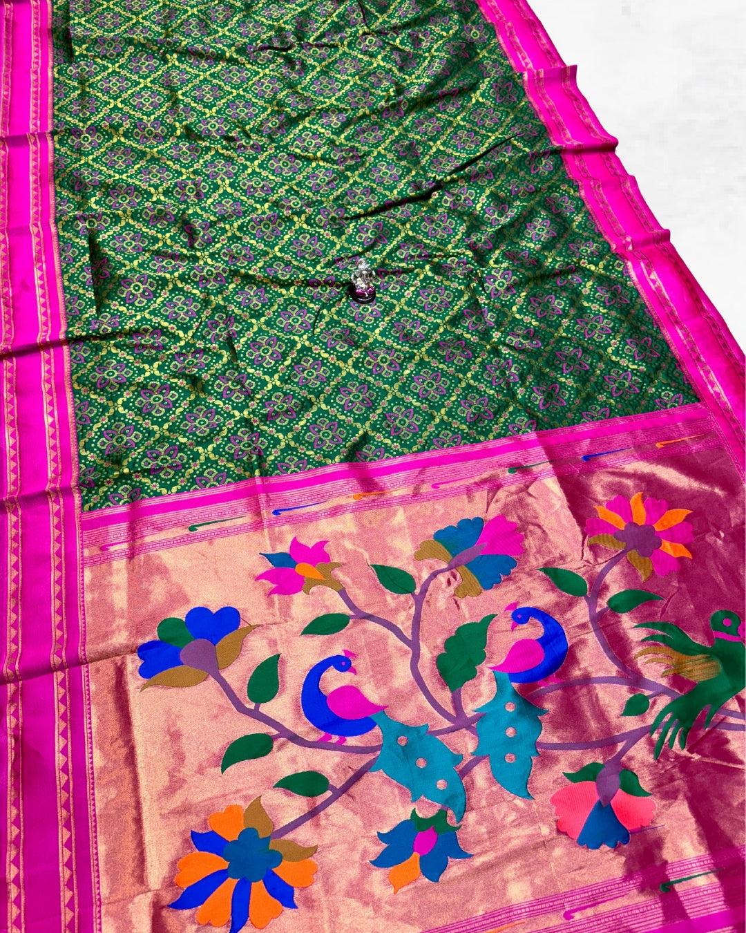 Vrutika Bandhani Paithani