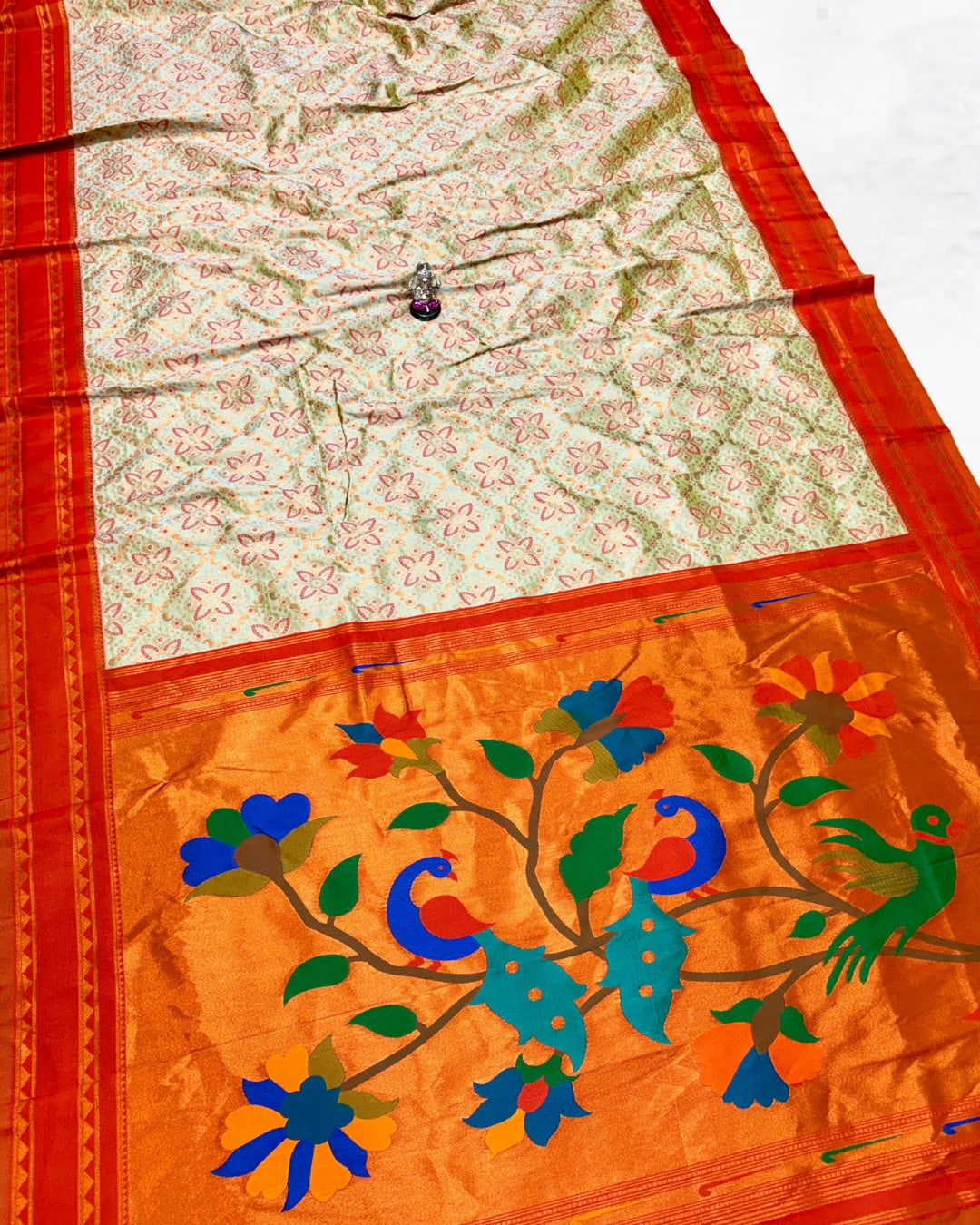 Vrutika Bandhani Paithani