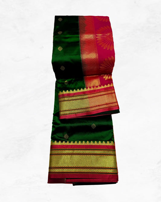 Kadiyal Irkal Paithani - Kalavya